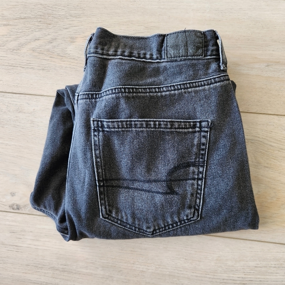 American Eagle Relaxed Mom Jean Womens Size 10 X-Short Faded Wash Black Denim